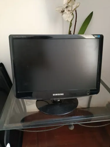 Monitor Samsung 14 polegadas