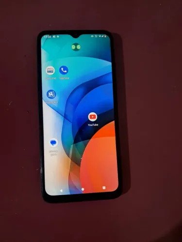 Celular moto e(7) á venda