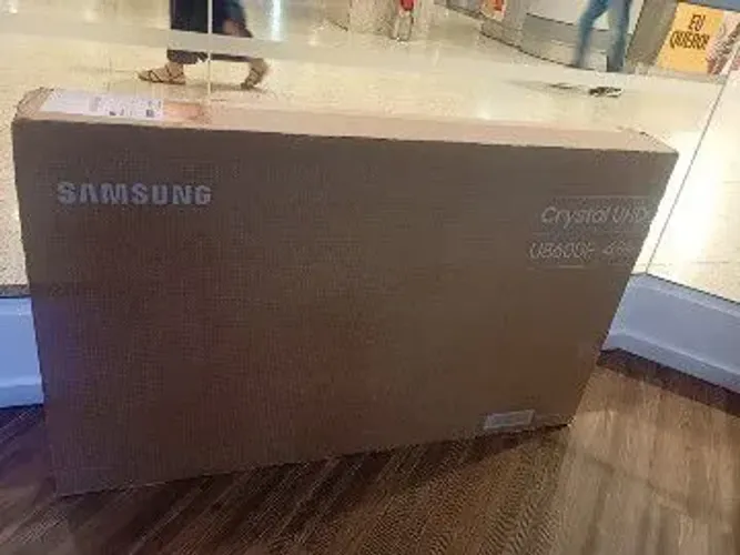Smart TV Samsung 43 polegadas 4K nova lacrada com 1 ano de garantia