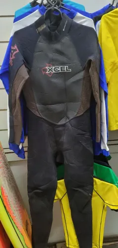 Roupa de borracha xcel