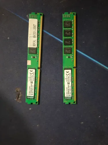 Memória RAM DDR3 2x8GB 1600MHz