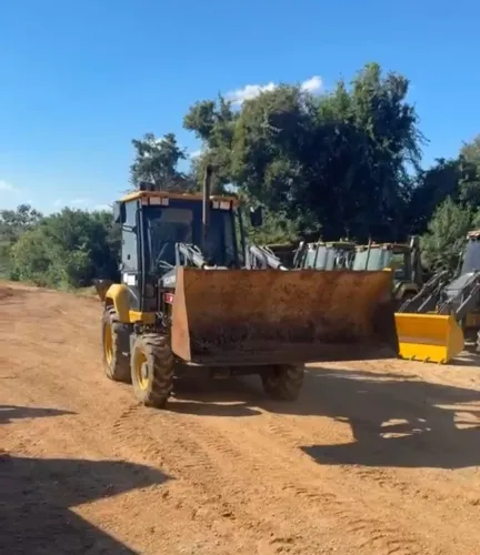 Retroescavadeira XCMG 2022 XC870BR 4x4