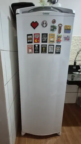 Geladeira Frost Free, 1 ano de uso 