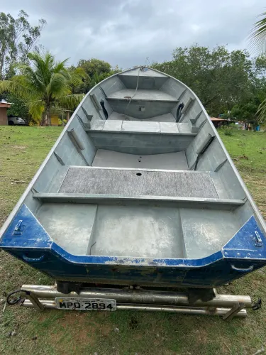 Barco de alumínio