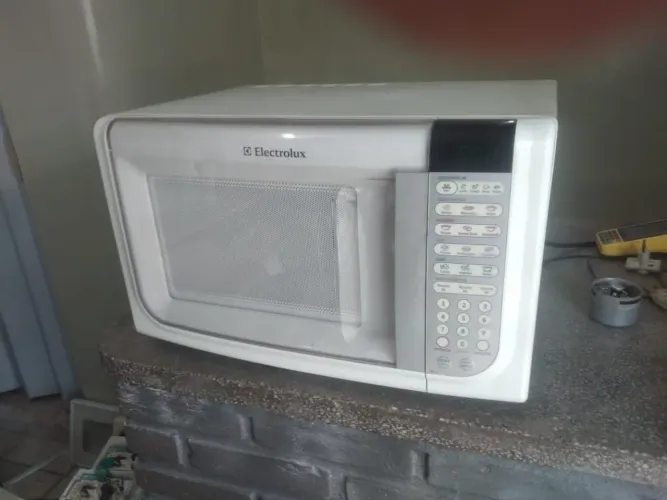Microondas Electrolux  grill 