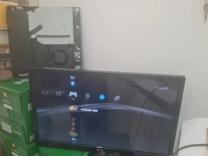 Vendo PS3 leiam a descrição 