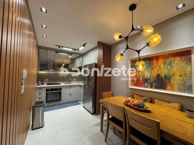 Sobrado 2 suítes mobiliado na Vila Alzira, Santo André 125 m² úteis, frente
