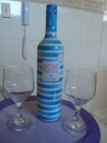 Vinho Rose suave Piscine (francês)