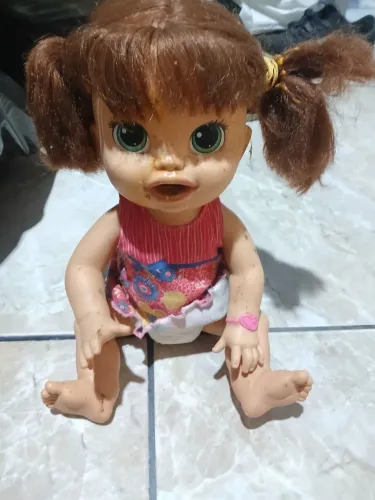 Boneca baby alive comilona