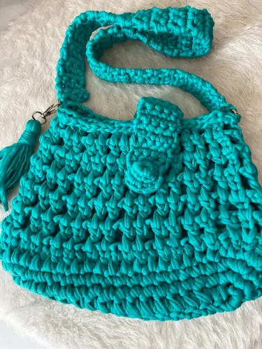 Bolsa de Crochê Verde Água Fio de Malha Artesanal