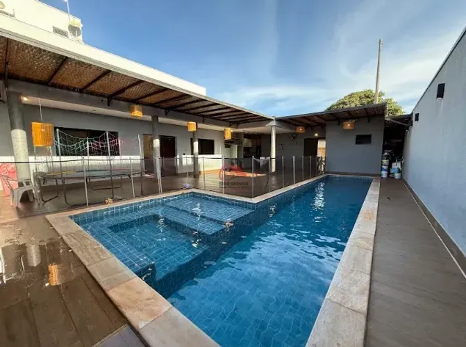Casa 3 Dormitórios - Estância dos Ipês, Uberaba
