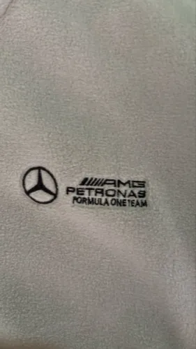 Jaqueta Puma x Mercedes