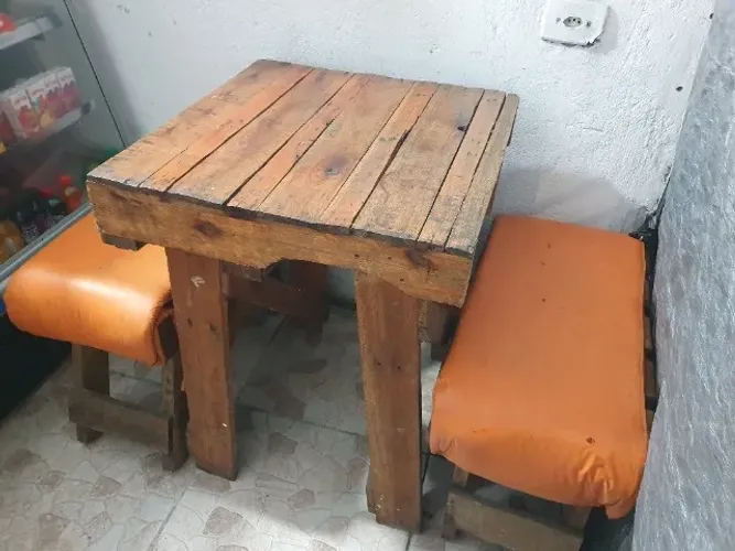 Mesa com branquinho 