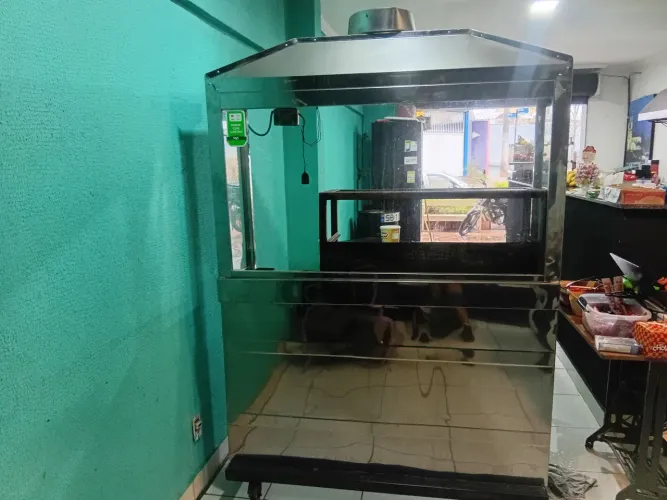 Churrasqueira de inox e vidro temperado profissio nal 