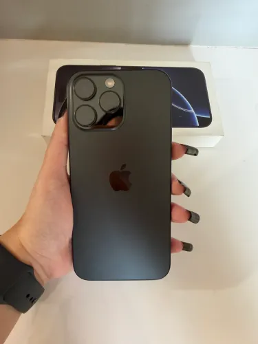 iPhone 16 Pro Max 512GB