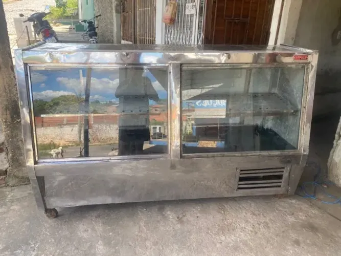 BALCÃO EXPOSITOR REFRIGERADO EM AÇO INOX
