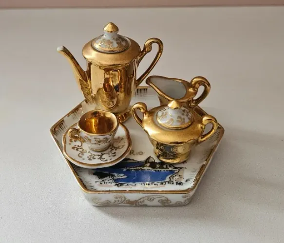 Mini Conjunto de Café em Porcelana - Souvenir Rio de Janeiro - Anos 60
