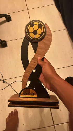 Troféu Campeão de Futebol Grande ?