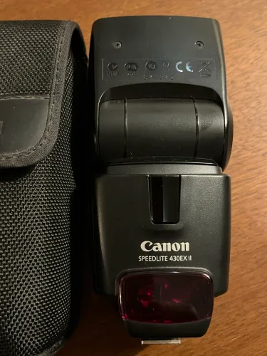 Cânon Speedlite 430EX II