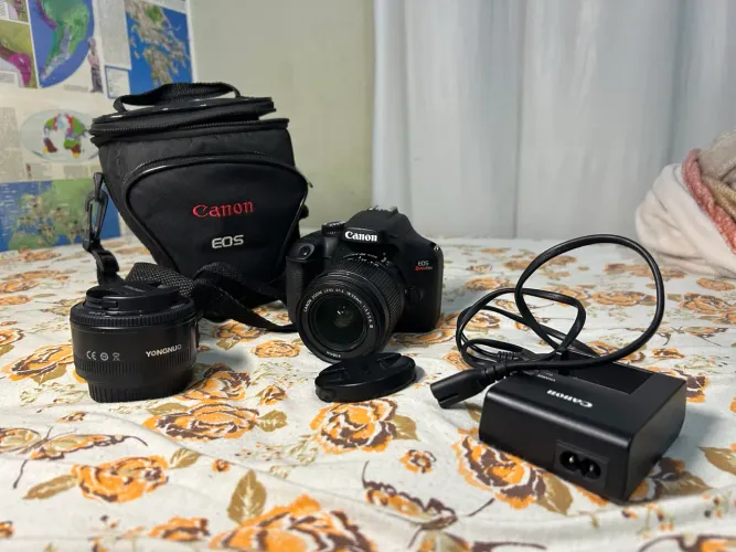 Câmera Canon T-100. Lente Kit EFS 18-55mm + 50mm Yongnuo