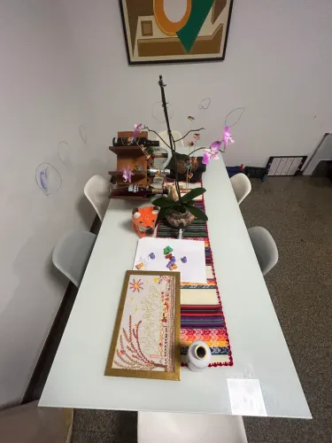 Mesa de vidro com 6 cadeiras