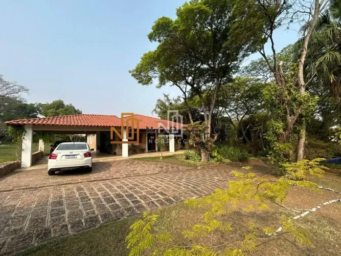 Linda chácara à venda em área nobre de Indaiatuba/SP