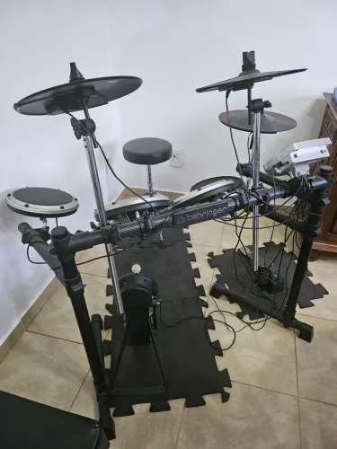 Bateria Eletrônica Behringer Xd80 Usb Preto