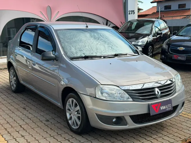 Renault Logan Expression Hi-flex 1.6 8V 4P 2011