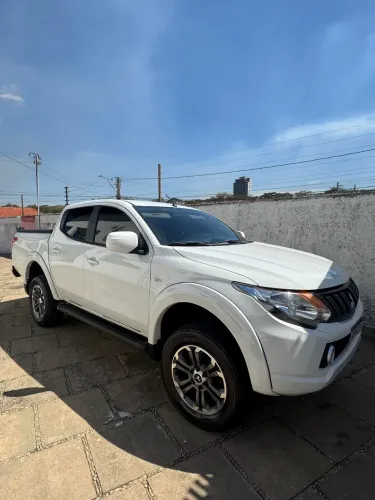 Mitsubishi L200 Triton Sport GL 2.4 Diesel 2023