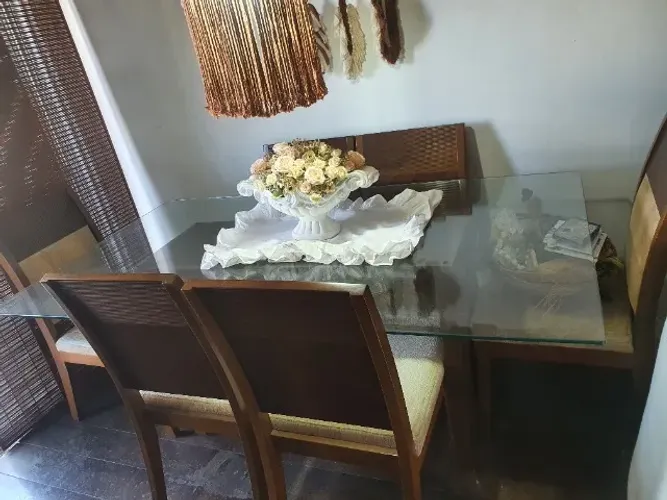 Mesa de jantar retangular 6 lugares 