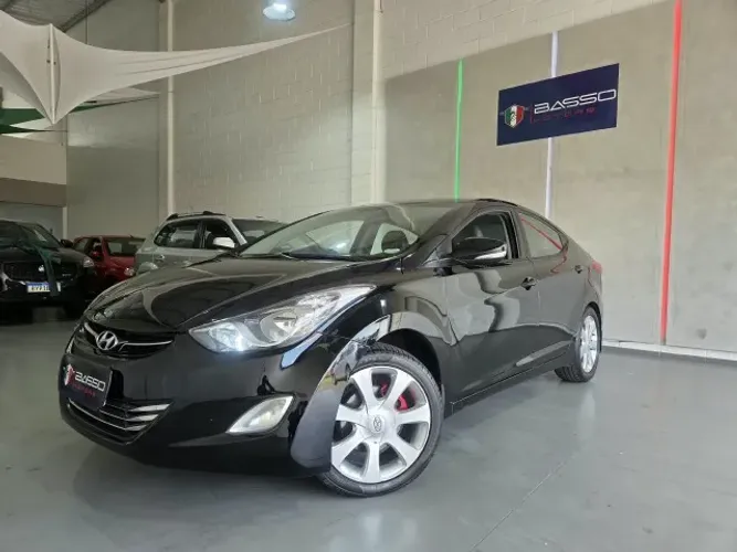 Hyundai Elantra GLS 1.8 16V Aut. 2012