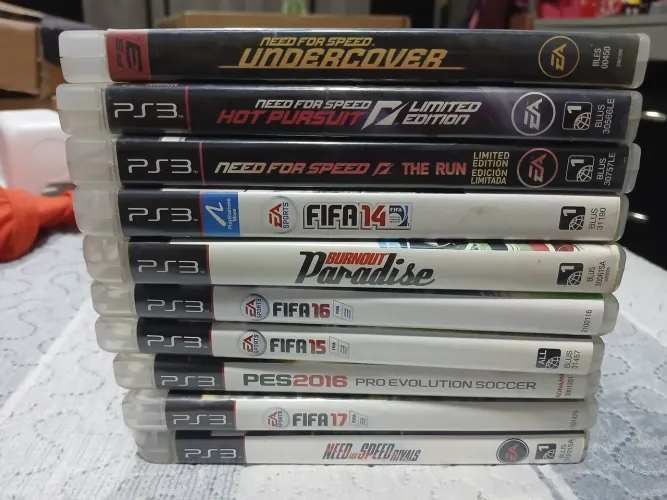 Lote de jogos ps3 futebol e corrida
