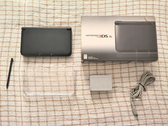 Nintendo 3ds XL Metallic Black Desbloqueado