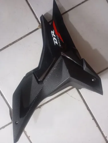 Tão novinhas as carenagem