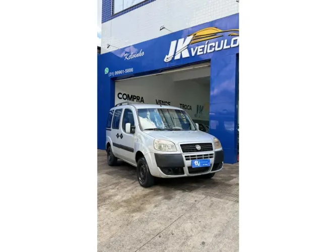 Fiat Doblo Essence 1.8 Flex 16V 5P 2012