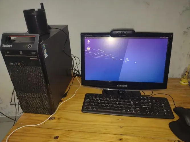 Computador Lenovo ThinkCentre A70 / Core 2 Duo / 4GB RAM / Ideal para Estudos e Escritório