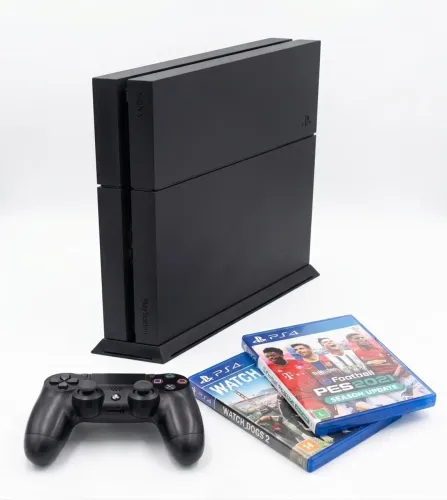 PlayStation 4 Standard (Modelo Fat) + 2 Controles + 2 Jogos (PES 2021 e Watch Dogs 2)
