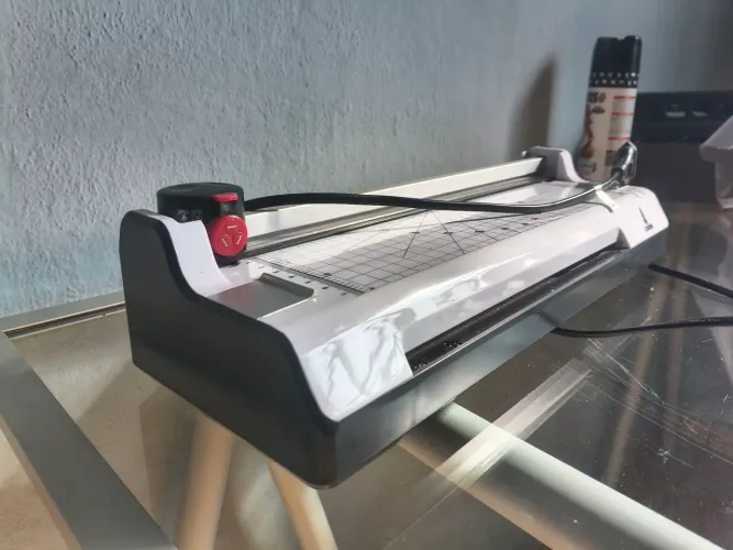 Plastificadora Lorben 5 em 1 A4 - Laminadora e Refiladora 110V/127V