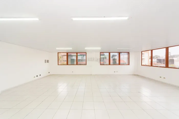 Sala Comercial 90m² no bairro Santa Quitéria