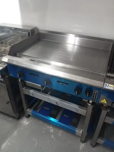 NZ. Chapa bifeteira profissional inox 19mm 90cm VENÂNCIO