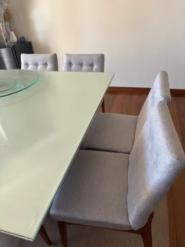 Vendo 8 cadeiras estofadas