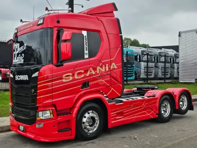 Scania R500 Teto Alto 6x2 Ano 2022 único dono Automático RETARDER, Multimídia, Geladeira