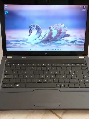 HP I5-M560  2,67GHz  +  SSD 120G.