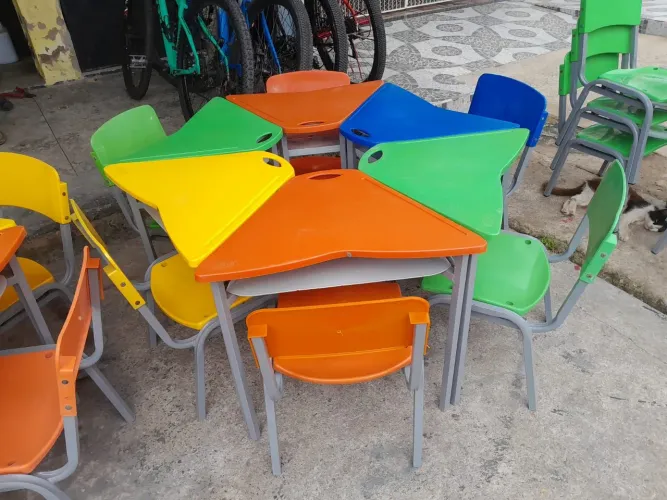 Cadeiras escolares