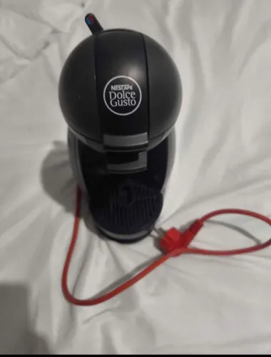 Cafeteira Nescafé Dolce Gusto - 220v funcionando perfeitamente <br>