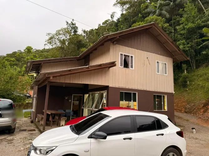 Vendo ou troco casa em Guaramirim