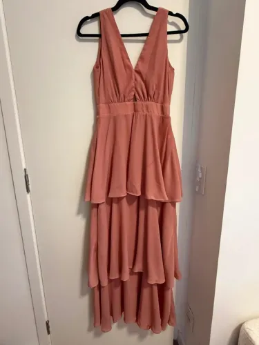 VESTIDO DE FESTA COR SALMÃO -  USADO UMA ÚNICA VEZ