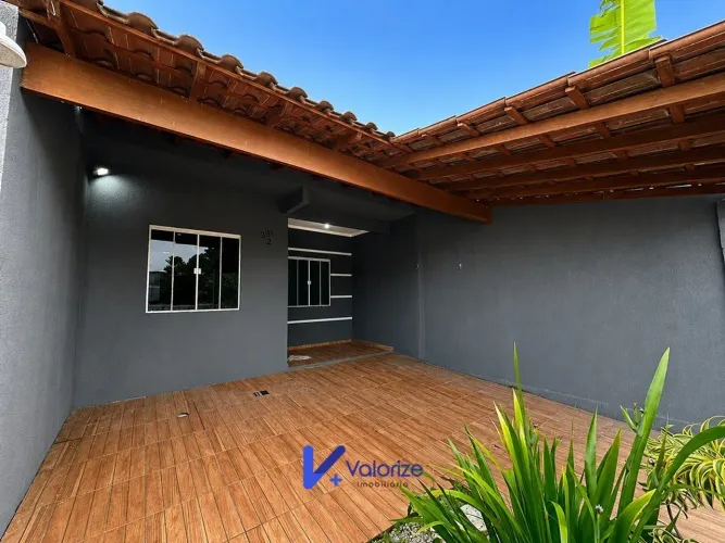 Casa a 900 metros da praia em Praia de Leste.