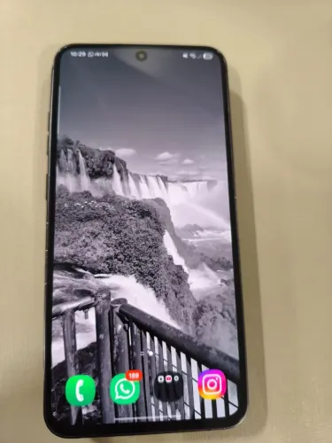 Celular s24+, 256gb, 12 RAM, com toque fantasma