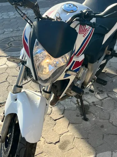 CB 300R LIMITED BRANCA 2014